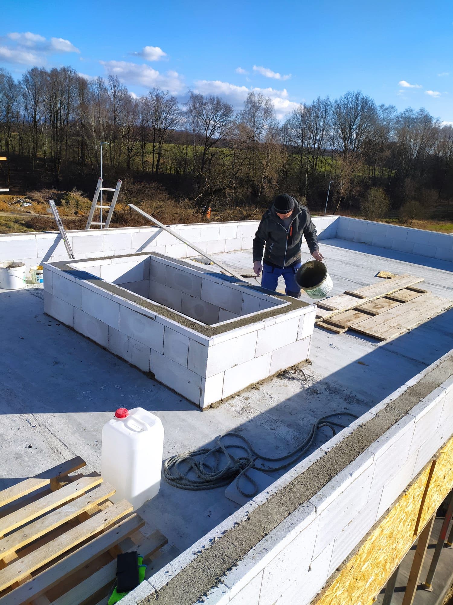 PHOTO 2025 10 20 18 44 17 3